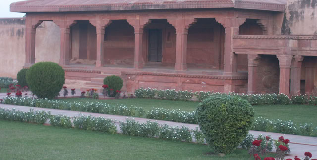 Fatehpur. India 2007. Culture/Nature. Photo: A.A.Bispo©