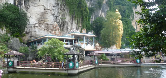 Kuala Lumpur. Malaysia. 2011. Culture/Nature. Photo: A.A.Bispo©