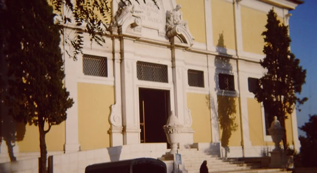 Lisbon. Portugal 1987. Global Studies: Culture/Nature. Photo A.A.Bispo©
