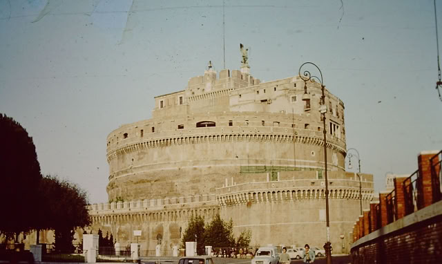 Rome. Italy 1976.  Global Studies: Culture/Nature. Photo A.A.Bispo©