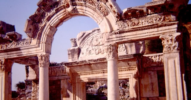 Ephesus. Türkiye 1986 Global Studies: Culture/Nature Photo: A.A.Bispo©