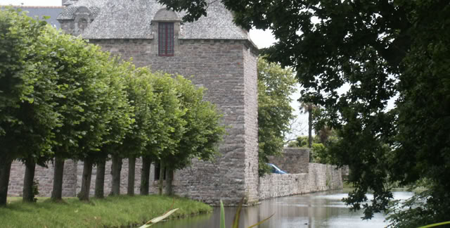 Bien Assis. Bretagne 2008. Culture/Nature. Photo: A.A.Bispo©