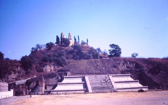 Cholula. Mexico 1985. Global Studies: Culture/Nature. Photo: A.A.Bispo©
