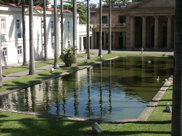 Sessão da organização Brasil-Europa no palácio do Itamaraty - Museu de História Diplomática - de abertura dos estudos de processos culturais em contextos globais do século XXI em 2002