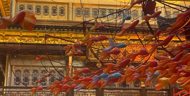 Shangai. China 2024.  Culture/Nature - Global Studies. Topic: Shanghai in international relations - urban developments and landscapes.   Foto ©A.A..Bispo