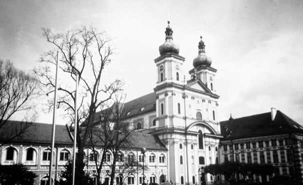 Waldsassen. Bavaria 2001. Global Studies: Culture/Nature. Photo: A.A.Bispo©