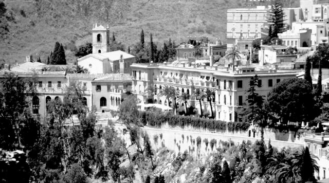 Taormina, Sicily. 1998. Global Studies: Culture/Nature. Photo: A.A.Bispo©