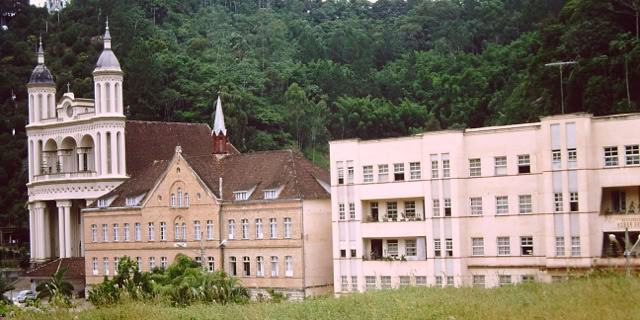 Asambuja. Santa Catarina. Brazil 1982. Global Studies: Culture/Nature. Photo: A.A.Bispo©