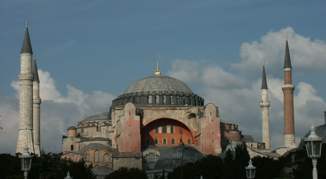 Istanbul. Turkey. 2003. Global Studies: Culture/Nature. Photo: A.A.Bispo©