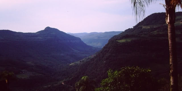 Dois Irmãos. Rio Grande do Sul. Brazil 1982. Global Studies: Culture/Nature 1982. Photo: A.A.Bispo©