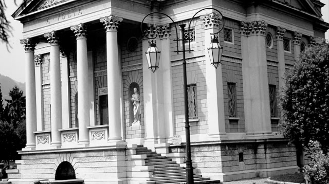 Como. Lombardy 1989.  Global Studies: Culture/Nature. Photo A.A.Bispo©