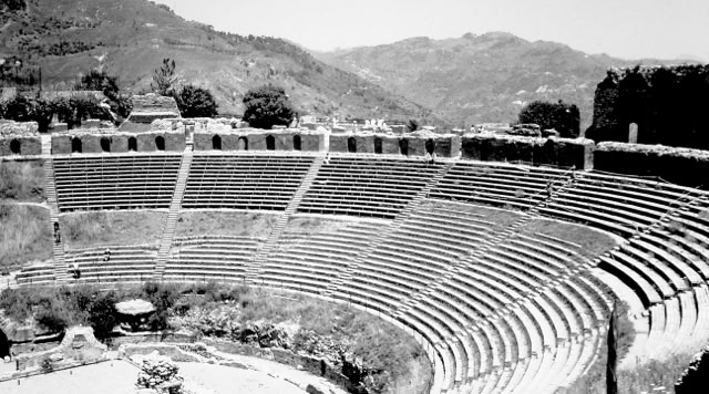 Taormina, Sicily. 1998. Global Studies: Culture/Nature. Photo: A.A.Bispo©