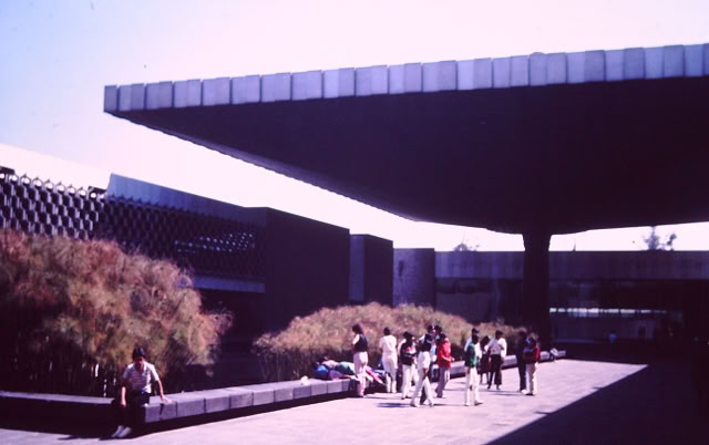 Mexico City 1985. Global Studies: Culture/Nature. Photo: A.A.Bispo©