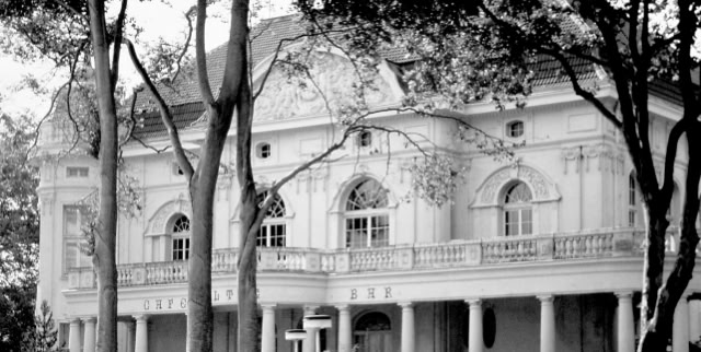 Kühlungsborn. Germany 1997. Global Studies: Culture/Nature. Photo: A.A.Bispo©