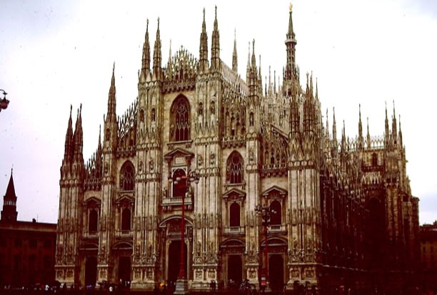 Milan. Italy 1977. Global Studies: Culture/Nature. Photo A.A.Bispo©