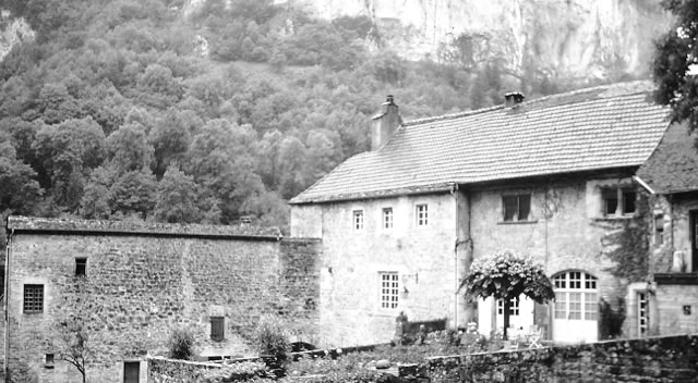 Abbay de Baum-le Messieurs, Jura. France 1990. Global Studies: Culture/Nature. Photo: A.A.Bispo©