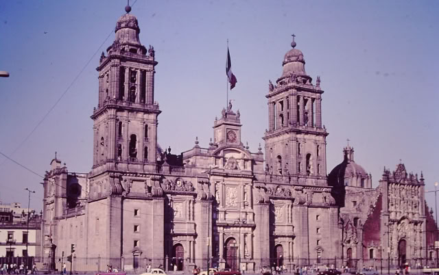 Mexico City 1985. Global Studies: Culture/Nature. Photo: A.A.Bispo©