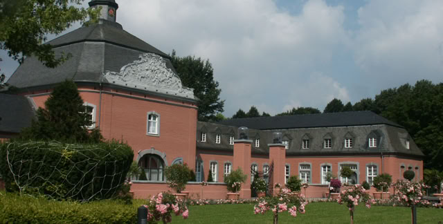 Wickrath Castle. Germany. 2002. Global Studies: Culture/Nature. Photo: A.A.Bispo©